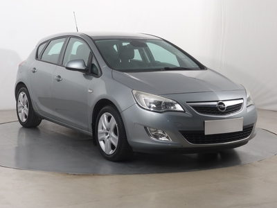 Opel Astra J , Klimatronic, Tempomat, Parktronic, Podgrzewane siedzienia