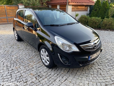 Opel Corsa 1.2 16V Edition / Active