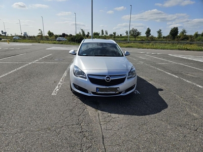 Opel Insignia. Salon Polska