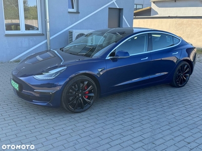 Tesla Model 3 Langstreckenbatterie Allradantrieb Dual Motor Performance