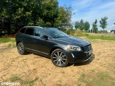 Volvo XC 60 T5 AWD Momentum