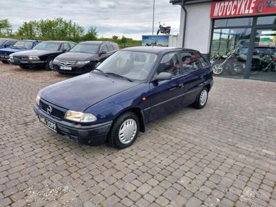 Używane Opel Astra - 13 000 PLN, 39 000 km, 1996