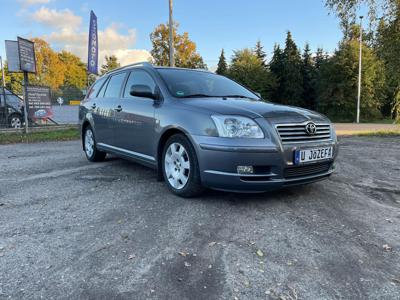 Używane Toyota Avensis - 17 600 PLN, 180 000 km, 2004