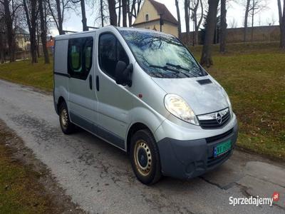 Opel Vivaro 2.0CDTi 114PS Klima L1H1 Przesuw Motylki