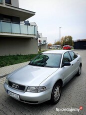 Audi A4 B5/1.6 benzyna + LPG! / Klimatyzacja / Ekonomiczny/Niski przebieg