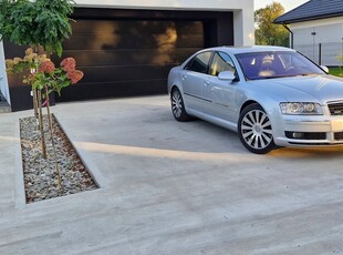 Audi A8 4.2 Quattro