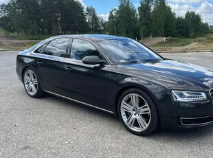 Audi A8 4.2 TDI clean diesel Quattro