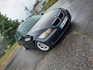 BMW Seria 3 318d Touring