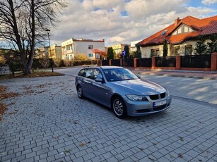 BMW Seria 3 318i