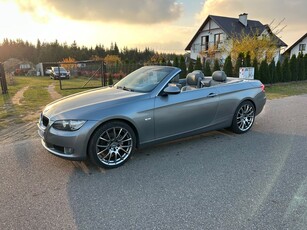 BMW Seria 3 320i