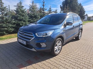 Ford Kuga 1.5 EcoBoost 2x4 Titanium