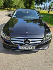 Mercedes-Benz Klasa E 200 9G-TRONIC