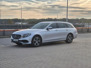 Mercedes-Benz Klasa E 220 d T 9G-TRONIC Avantgarde