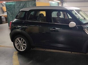 MINI COUNTEYMAN 2011r 131 000 km 90 KW