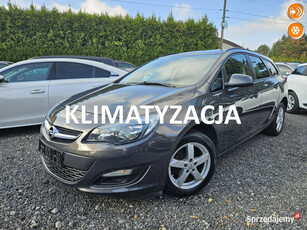 Opel Astra 12.2015 r. / Klimatyzacja / Tempomat / 6 Biegów / Czujniki park…