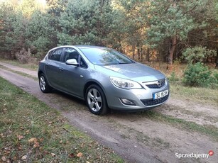 Opel Astra J 1.6 Benzyna 115km Klima Alu z Niemiec