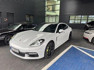 Porsche Panamera 4 E-Hybrid