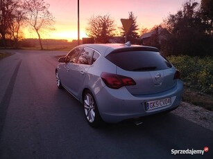 Sprzedam astra j