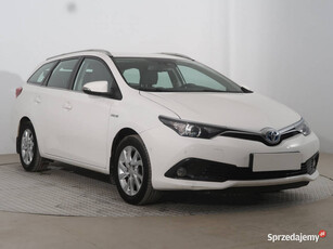 Toyota Auris Hybrid