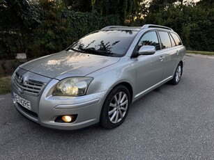 Toyota Avensis 2.0 D-4D Combi Executive