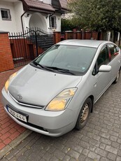 Toyota Prius (Hybrid)