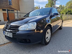 Volkswagen Golf 5 1.6 benzyna