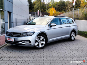 Volkswagen Passat, 2021r. Navi* klima 3-strefy* kamera* FV23%