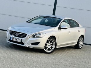 Volvo S60 D4 Geartronic Momentum