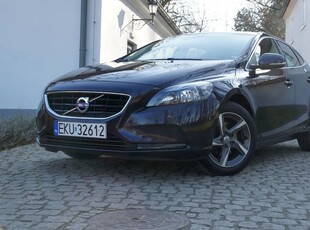 Volvo V40 D2