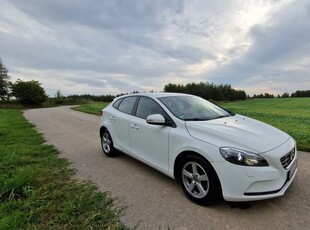 Volvo V40 T2