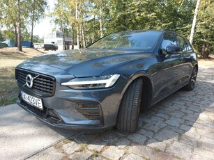 Volvo V60 B5 B AWD R-Design