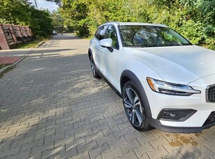 Volvo V60 Cross Country B5 B AWD Plus