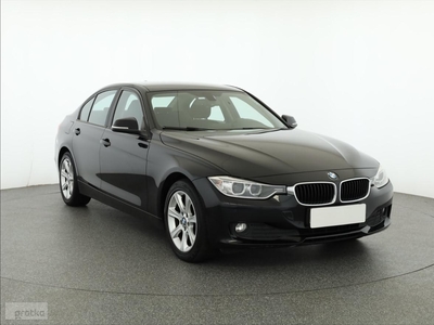 BMW SERIA 3 V (F30/F31/F34) BMW SERIA 3 , Serwis ASO, Navi, Xenon, Bi-Xenon, Klimatronic, Tempomat,