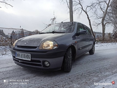 Renault Clio Initiale Paris