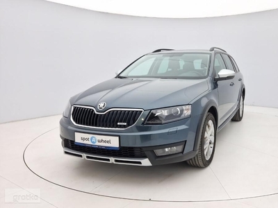 Skoda Octavia 2.0 184KM BT, kamera cofania, xenon, czujniki park tyl, Alu, USB