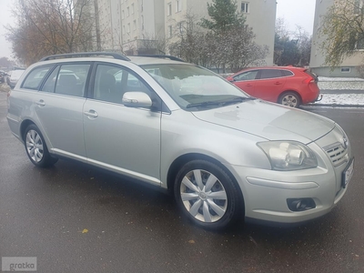 Toyota Avensis II 2.0 D-4D Luna