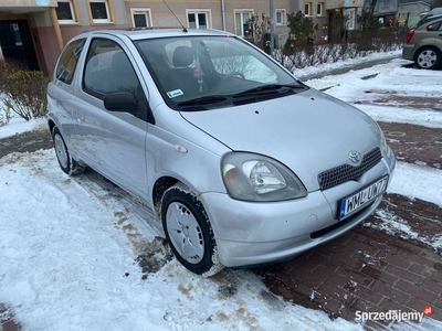 TOYOTA YARIS 1.0 BENZ ZADBANA.