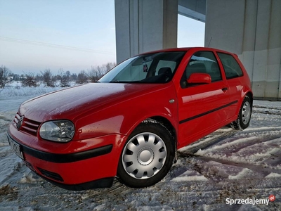 ** Volkswagen Golf IV ** 1.6 SR Benzyna ** 1999r ** Ładny Za