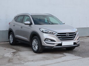 Hyundai Tucson , Salon Polska, Navi, Klimatronic, Tempomat, Parktronic,