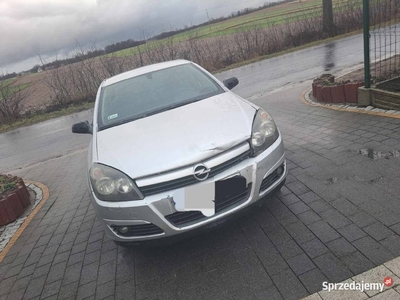 Astra h 1.6 bezynka 2005r