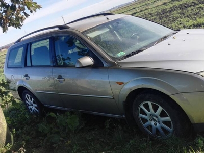 Ford Mondeo Kombi 2002 r. w całości lub na części