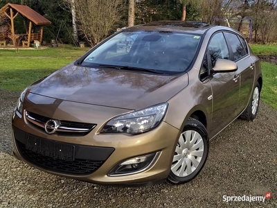 Opel Astra J LIFT 2013r. 1.4 Turbo Benzyna 140KM