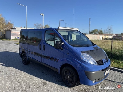 Renault Trafic 9 osobowy bdb stan zero wkładu !