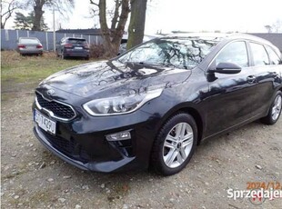 KIA CEED 1582 ccm / 115 KM