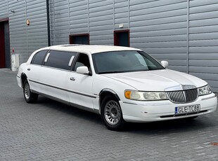 Lincoln Town Car III