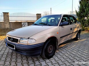 Opel Astra 1.4 16V 90km - Sprawny i tani