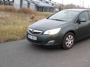 Opel Astra J