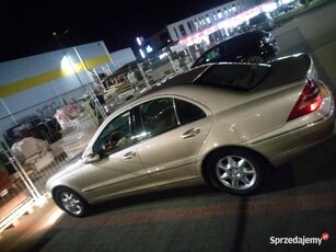 Sprzedam Mercedes w 203