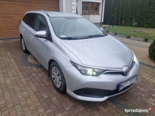 Toyota Auris 1.4 D4D zadbaną.