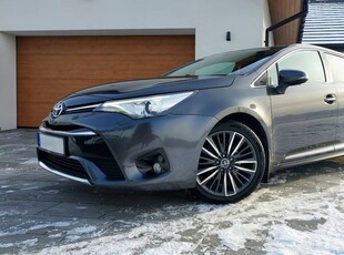 Toyota Avensis 1.8 Valvematic, stan BDB, fabryczny lakier, 100% oryginał